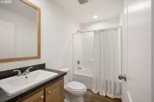 4900 Royal Ave, Eugene, OR 97402 - Photo 20