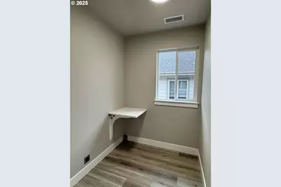 149 Coles Valley St, Sutherlin, OR 97479 - Photo 26