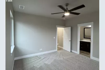 149 Coles Valley St, Sutherlin, OR 97479 - Photo 16