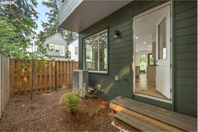 7252 NE Going St, Portland, OR 97218 - Photo 24