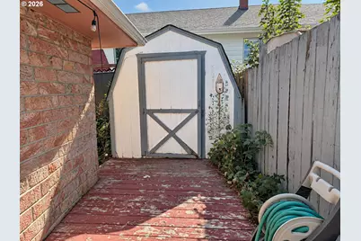 1710 1st St, La Grande, OR 97850 - Photo 18