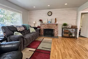 1710 1st St, La Grande, OR 97850 - Photo 2