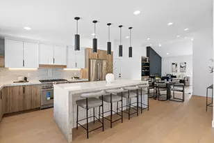 9070 NW Lovejoy St, Portland, OR 97229 - Photo 6