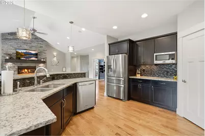 21860 SE Edward Dr, Damascus, OR 97089 - Photo 14