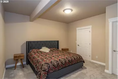 295 Fairway Village Ln, Roseburg, OR 97471 - Photo 34