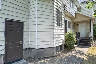 1414 SE Lambert St, Portland, OR 97202 - Photo 6