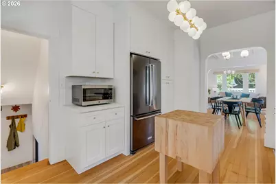 3746 SE Sherman St, Portland, OR 97214 - Photo 12