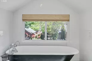 3746 SE Sherman St, Portland, OR 97214 - Photo 26