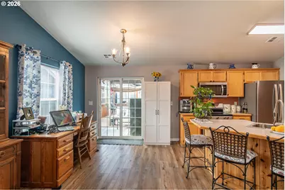 380 Sunnyside Dr, Winston, OR 97496 - Photo 4