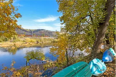 624 Willis Creek Rd, Winston, OR 97496 - Photo 38