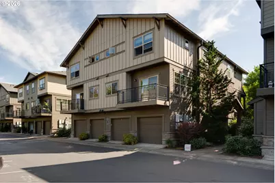 646 NE Roydon Ln, Hillsboro, OR 97006 - Photo 2