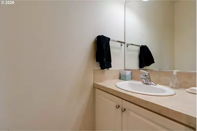 646 NE Roydon Ln, Hillsboro, OR 97006 - Photo 26