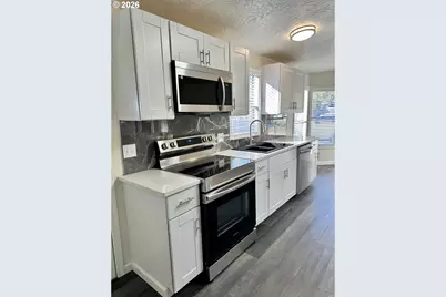 93630 Lost Ln, Coos Bay, OR 97420 - Photo 4