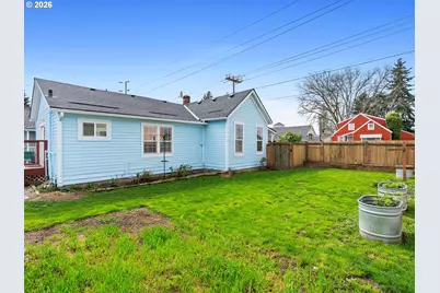 204 S Main St, Newberg, OR 97132 - Photo 22