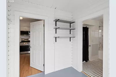 204 S Main St, Newberg, OR 97132 - Photo 20