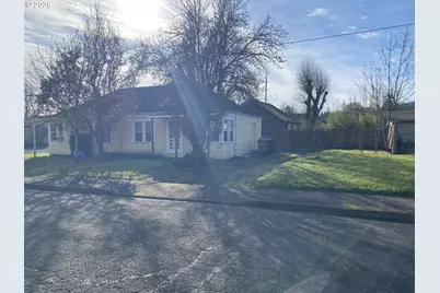 1910 W 17th Ave, Eugene, OR 97402 - Photo 4