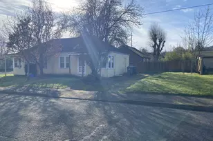 1910 W 17th Ave, Eugene, OR 97402 - Photo 4