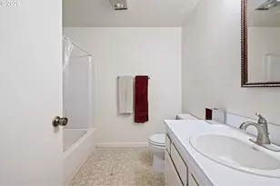 4429 Fox Hollow Rd, Eugene, OR 97405 - Photo 20