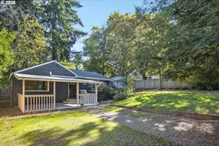 9106 SW Capitol Hwy, Portland, OR 97219 - Photo 6