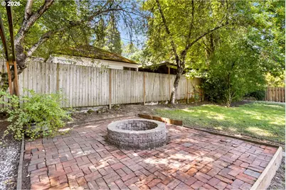 9106 SW Capitol Hwy, Portland, OR 97219 - Photo 34