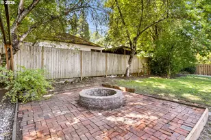 9106 SW Capitol Hwy, Portland, OR 97219 - Photo 34