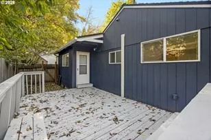 9106 SW Capitol Hwy, Portland, OR 97219 - Photo 30