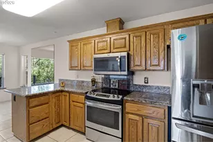 1385 SE Laurel Ct, Roseburg, OR 97470 - Photo 14
