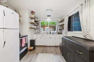 1487 Barton St, Eugene, OR 97404 - Photo 26