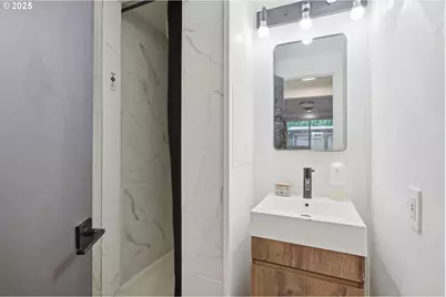 1487 Barton St, Eugene, OR 97404 - Photo 30