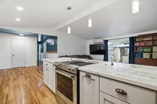 1487 Barton St, Eugene, OR 97404 - Photo 8