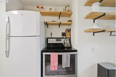 1487 Barton St, Eugene, OR 97404 - Photo 28