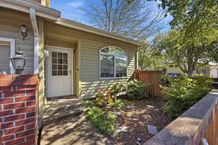 3596 Westleigh St, Eugene, OR 97405 - Photo 4