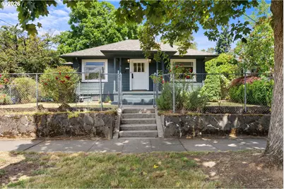 1005 NE Jarrett St, Portland, OR 97211 - Photo 1