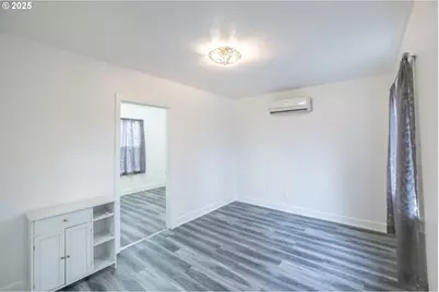 1810 Liberty St NE, Salem, OR 97301 - Photo 2