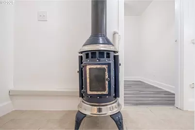 1810 Liberty St NE, Salem, OR 97301 - Photo 20