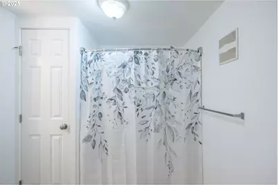 1810 Liberty St NE, Salem, OR 97301 - Photo 26