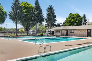 2201 N Menzies Dr, Portland, OR 97217 - Photo 36