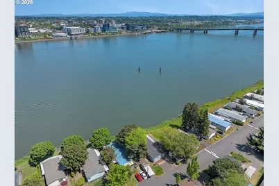 2201 N Menzies Dr, Portland, OR 97217 - Photo 32