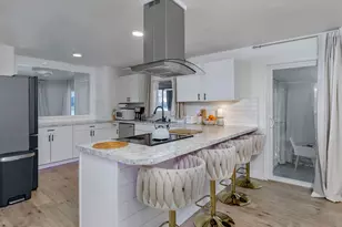 2201 N Menzies Dr, Portland, OR 97217 - Photo 12