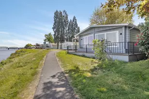 2201 N Menzies Dr, Portland, OR 97217 - Photo 2