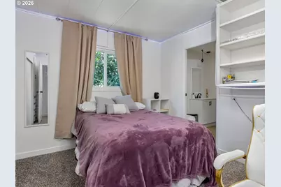 2201 N Menzies Dr, Portland, OR 97217 - Photo 24
