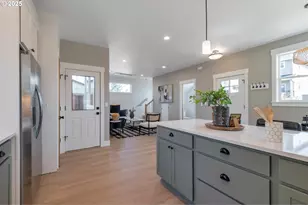 7263 SE Duke St, Portland, OR 97206 - Photo 2