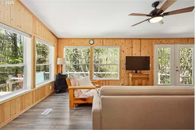 51 Foster Rd, Carson, WA 98610 - Photo 10