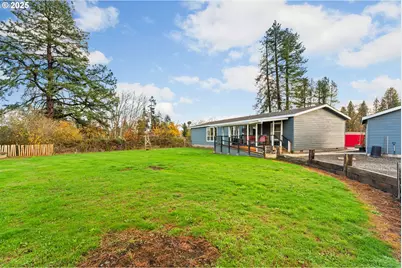 27481 10th St, Junction City, OR 97448 - Photo 28