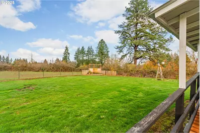 27481 10th St, Junction City, OR 97448 - Photo 22