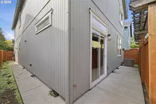 2465 Park View Dr, Eugene, OR 97408 - Photo 24
