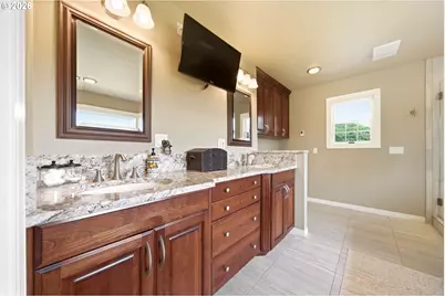 146 Snowgoose Dr, Woodland, WA 98674 - Photo 26