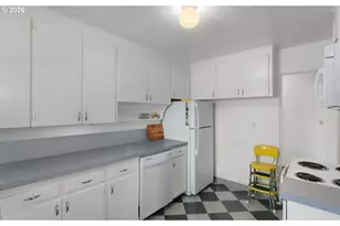 312 NE 61st Ave, Portland, OR 97213 - Photo 6