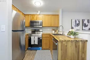 12911 NE Prescott Dr, Portland, OR 97230 - Photo 8