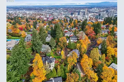 1716 SW High St, Portland, OR 97201 - Photo 30